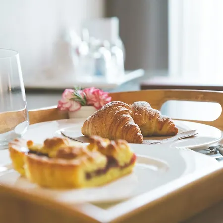 Relais Del Borgo 度假村 3*