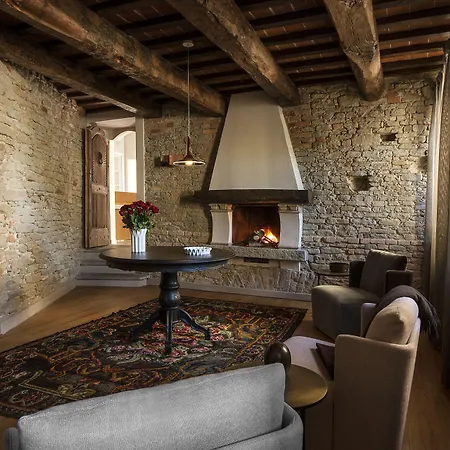 Relais Del Borgo 度假村 3*