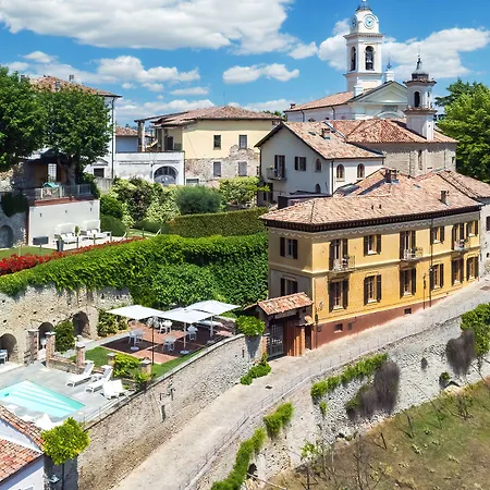 Üdülőközpont Relais Del Borgo 3*